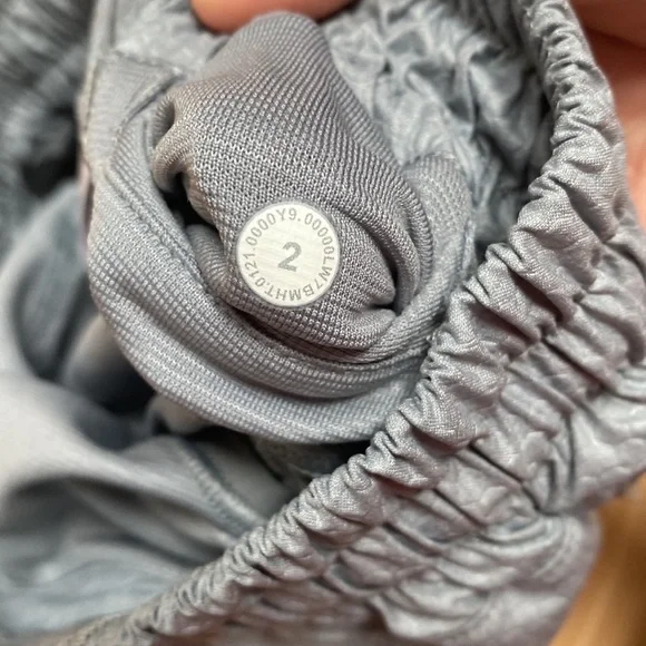 NWT Lululemon Hotty Hot LR Shorts - Picture 5 of 8